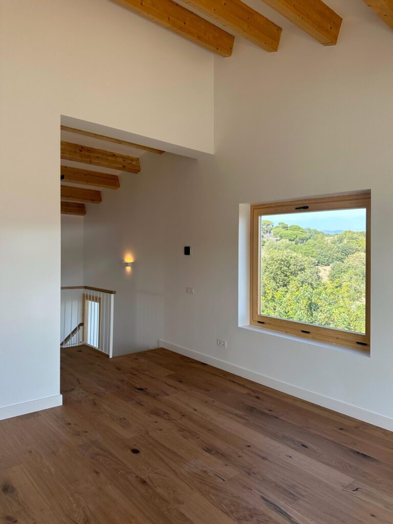 Habitatge unifamiliar amb piscina a Teia | Chacosa Construccions