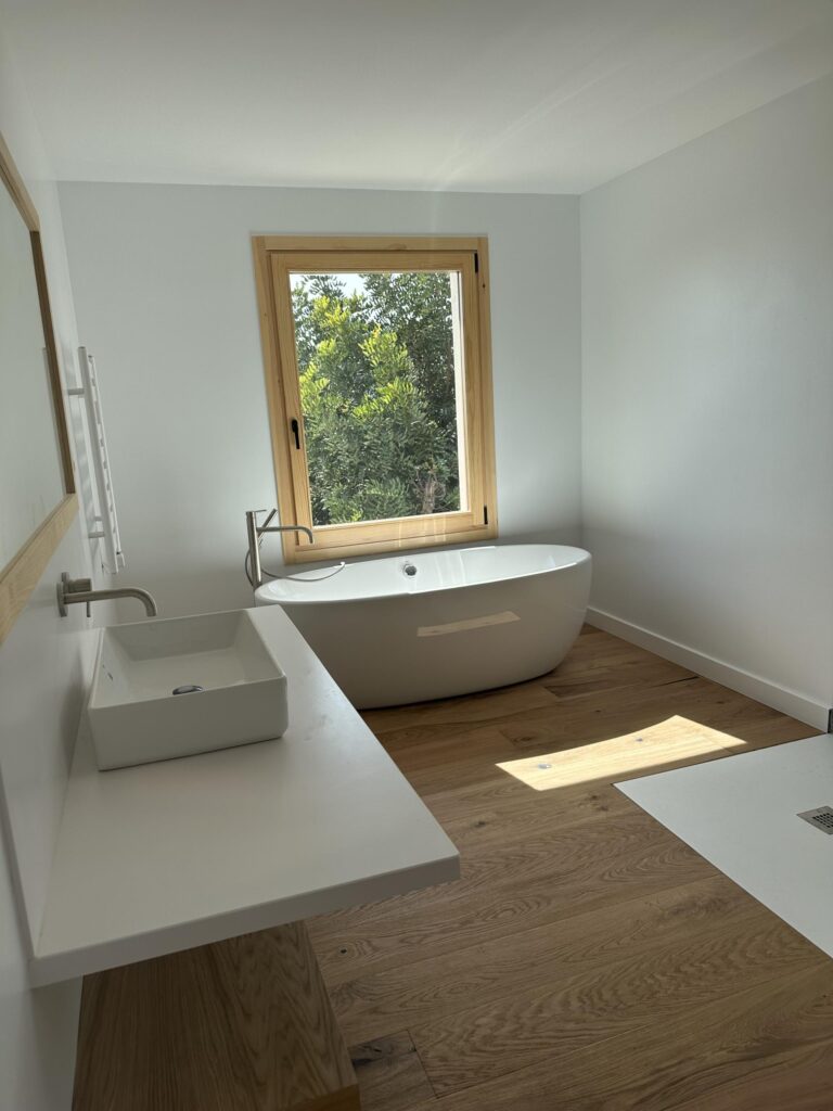 Habitatge unifamiliar amb piscina a Teia | Chacosa Construccions