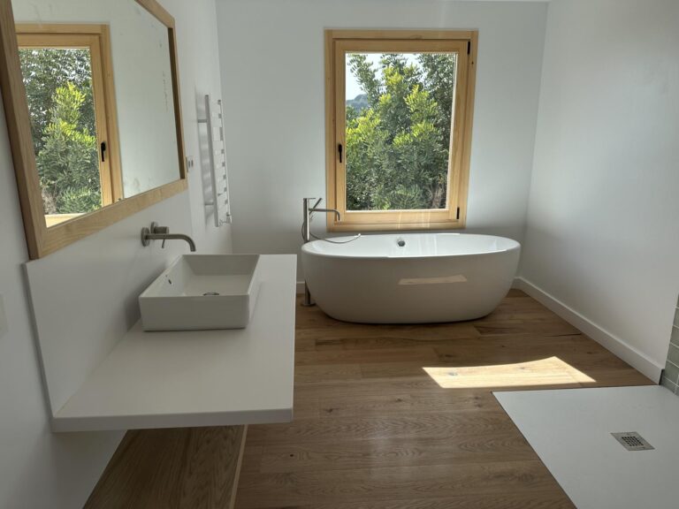 Habitatge unifamiliar amb piscina a Teia | Chacosa Construccions