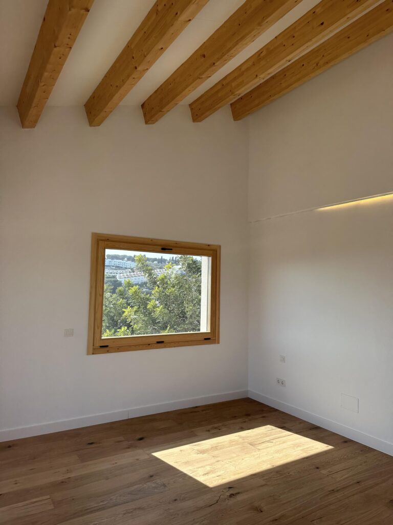 Habitatge unifamiliar amb piscina a Teia | Chacosa Construccions