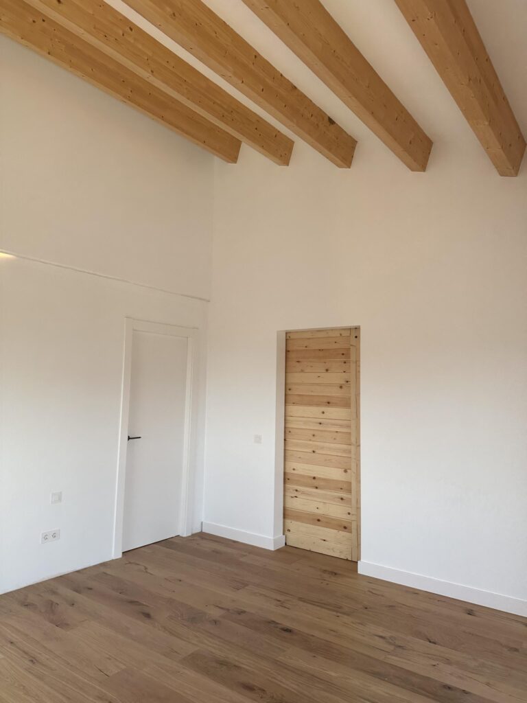 Habitatge unifamiliar amb piscina a Teia | Chacosa Construccions