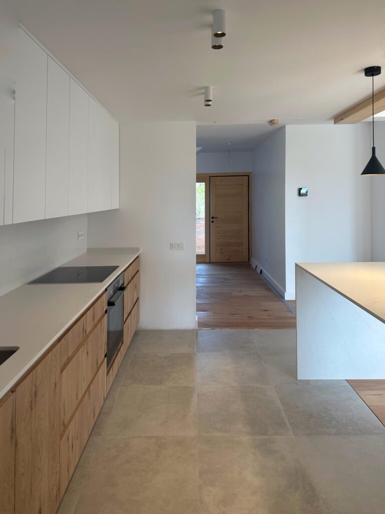 Habitatge unifamiliar amb piscina a Teia | Chacosa Construccions