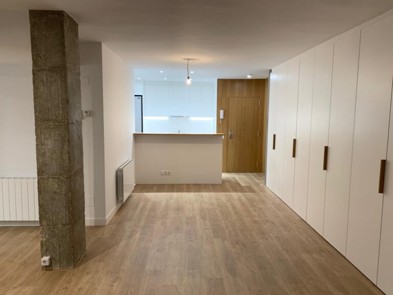 Reforma de pis en edifici plurifamiliar a Sant Vicenç de Montalt | Chacosa Construccions