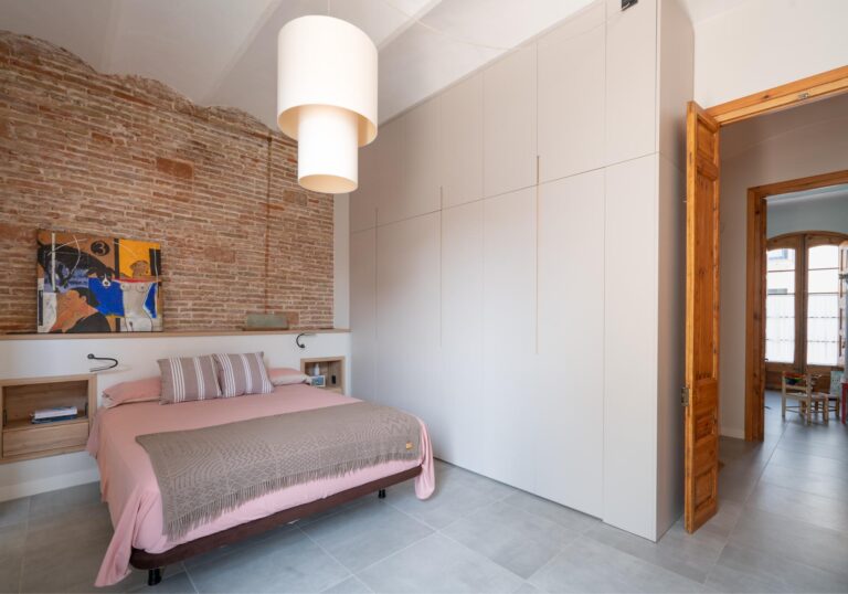 Rehabilitacio integral de casa modernista a Badalona | Chacosa Construccions