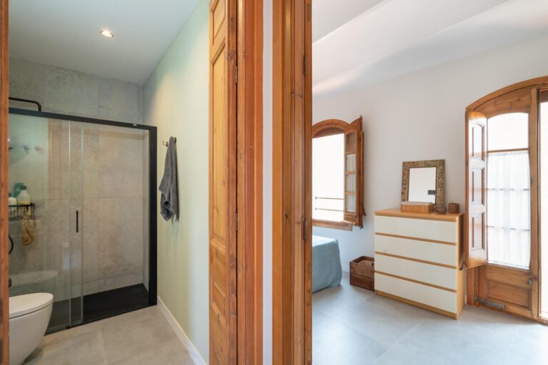 Rehabilitacio integral de casa modernista a Badalona | Chacosa Construccions