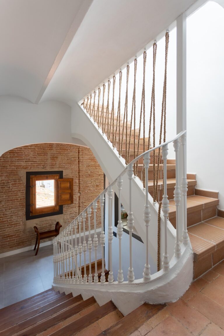 Rehabilitacio integral de casa modernista a Badalona | Chacosa Construccions
