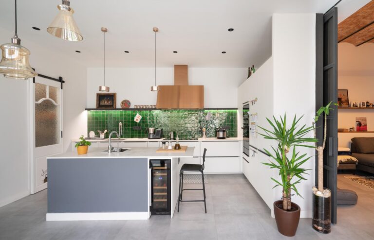Rehabilitacio integral de casa modernista a Badalona | Chacosa Construccions