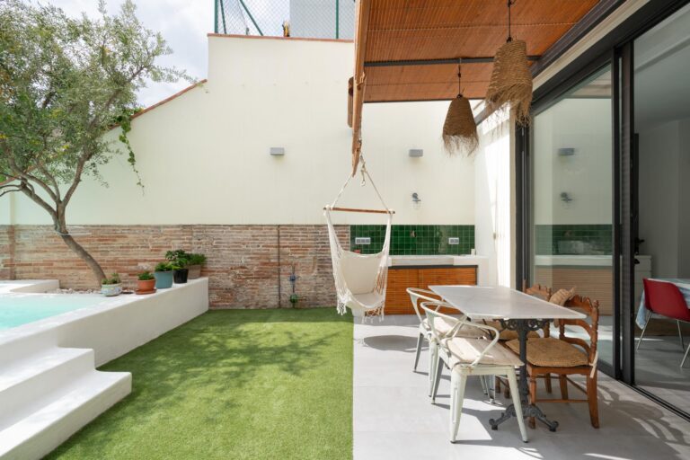 Rehabilitacio integral de casa modernista a Badalona | Chacosa Construccions