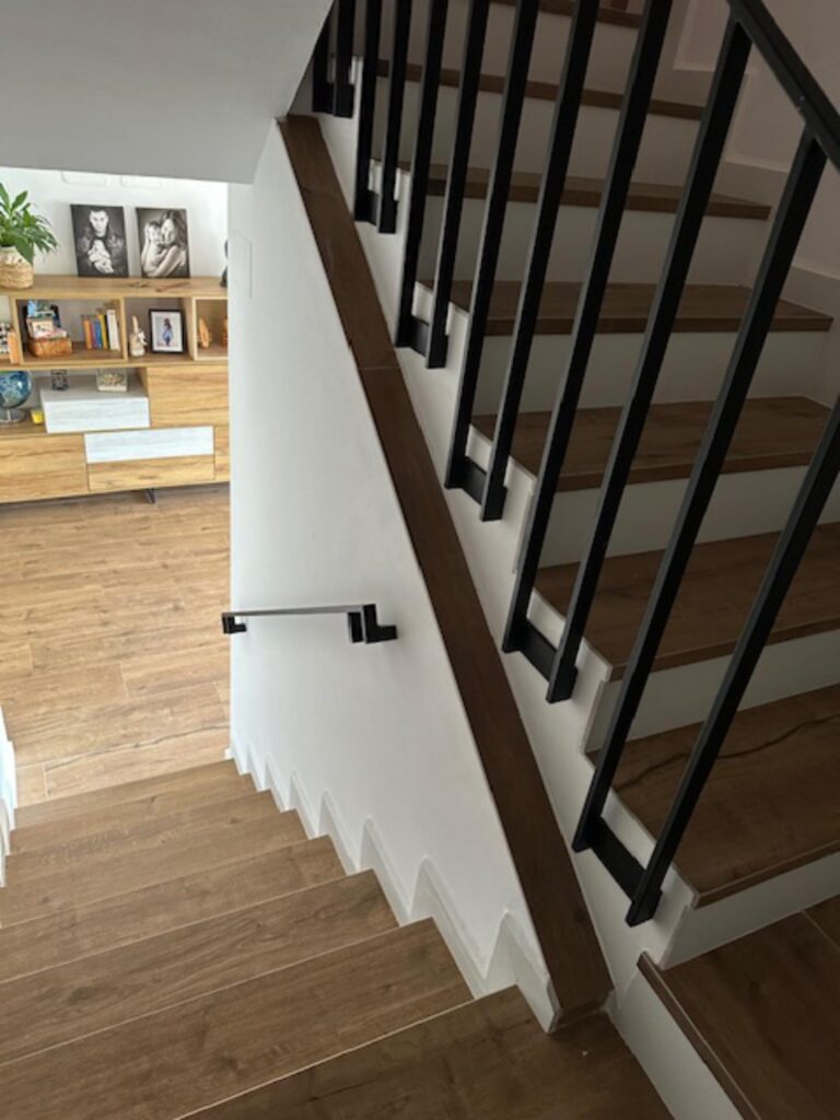 Rehabilitacio integral habitatge unifamiliar aparellat a Mataro | Chacosa Construccions