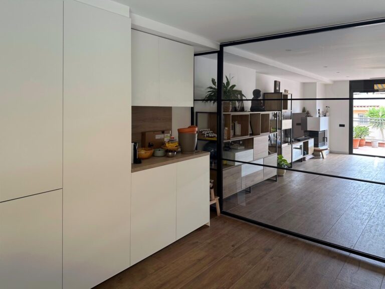 Rehabilitacio integral habitatge unifamiliar aparellat a Mataro | Chacosa Construccions