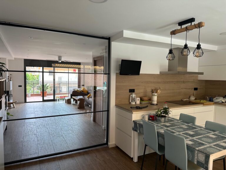 Rehabilitacio integral habitatge unifamiliar aparellat a Mataro | Chacosa Construccions