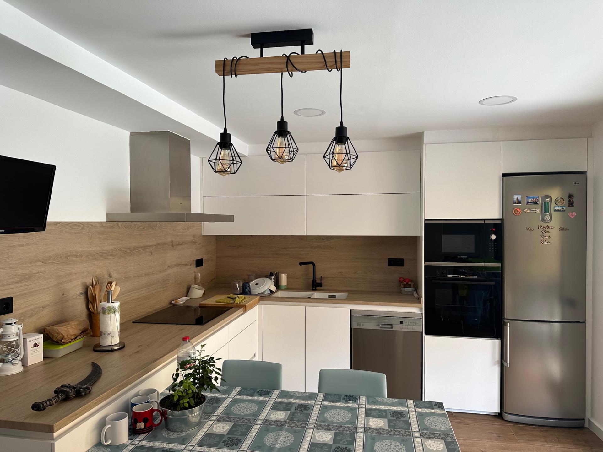 Rehabilitacio integral habitatge unifamiliar aparellat a Mataro | Chacosa Construccions