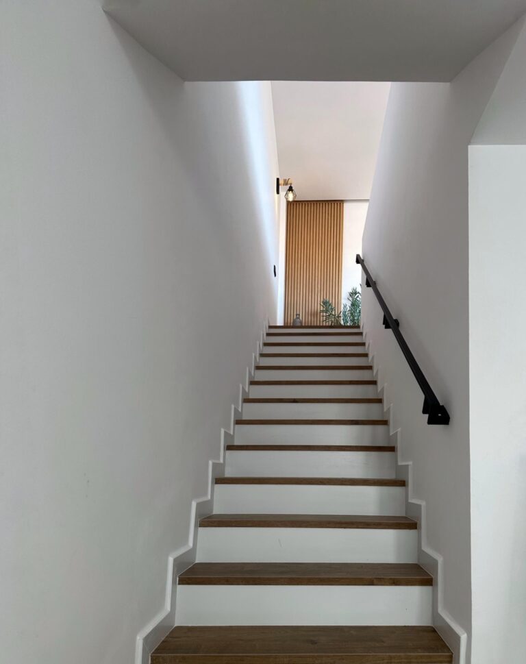 Rehabilitacio integral habitatge unifamiliar aparellat a Mataro | Chacosa Construccions