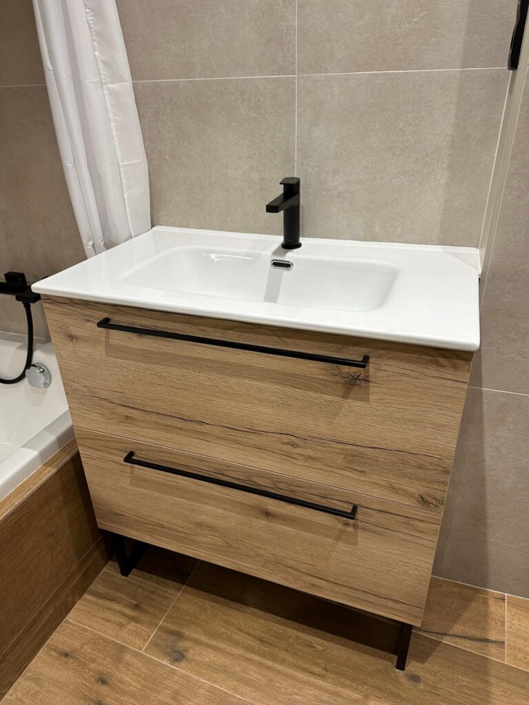 Rehabilitacio integral habitatge unifamiliar aparellat a Mataro | Chacosa Construccions